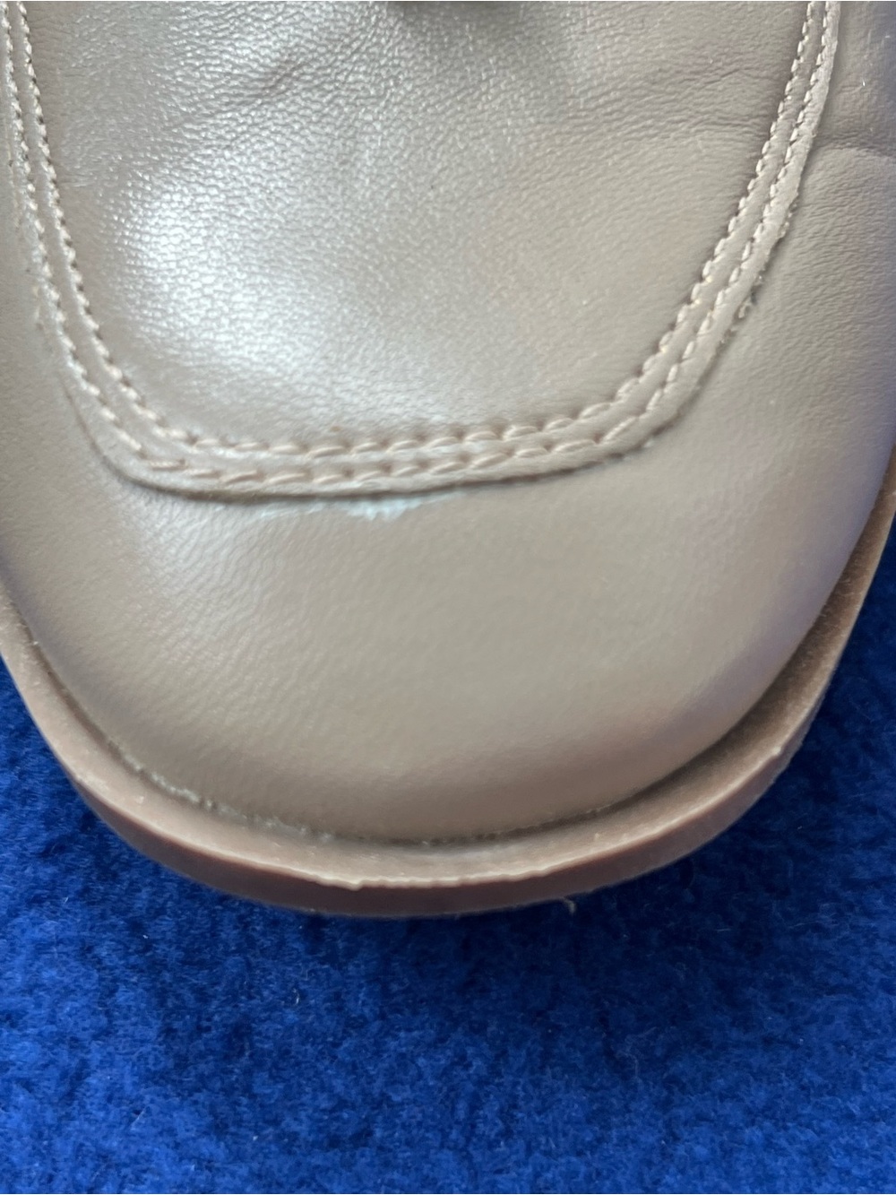 Easy Spirit Evolve Taupe Leather Loafers with Gold Chain Detail - Picture 5 of 11